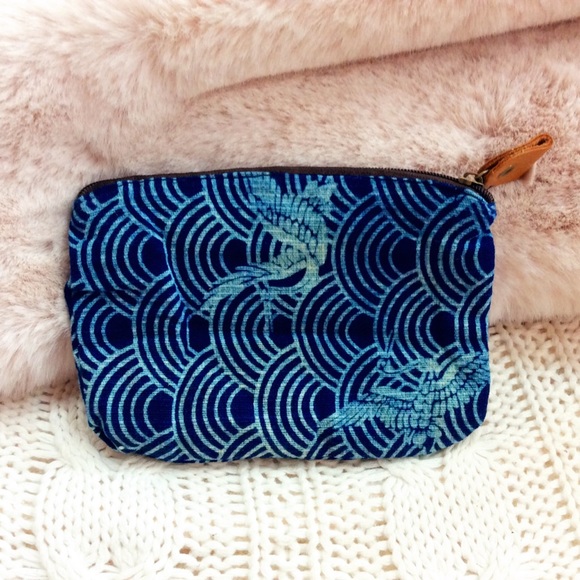 Asian Pattern Coin Bag - Picture 3 of 8